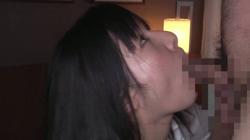 FC2-PPV-4773770 ★太骚了!舔脚的变态黑丝美女