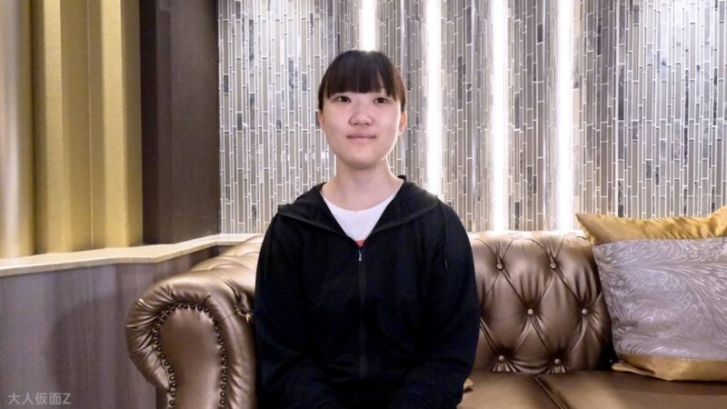 FC2-PPV-4738195 Kokoa(19)中出后,她用窥器舀出精液放入口中,当她以大展身手的姿势被玩具挑逗时,她像鲸鱼一样喷射。